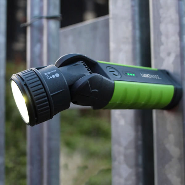 Rechargeable Zoom Lamp